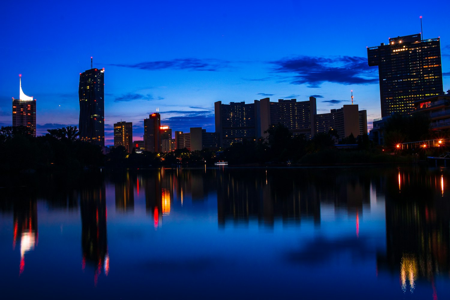 昆山vs贵阳夜景直播，谁才是真正的不夜城？我两个都蹲了三天三夜